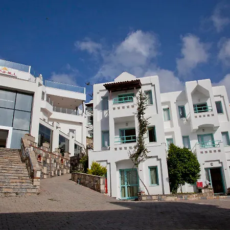 Sunhill Hotel 4*